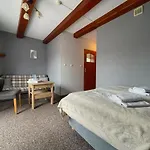 Topaz 3*
