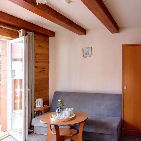 招待所 Topaz 斯克拉斯卡波伦巴